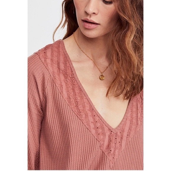 Free People Parisian Nights Thermal Henley Top in Sayluita / Desert Rose Sz. S - Picture 4 of 14